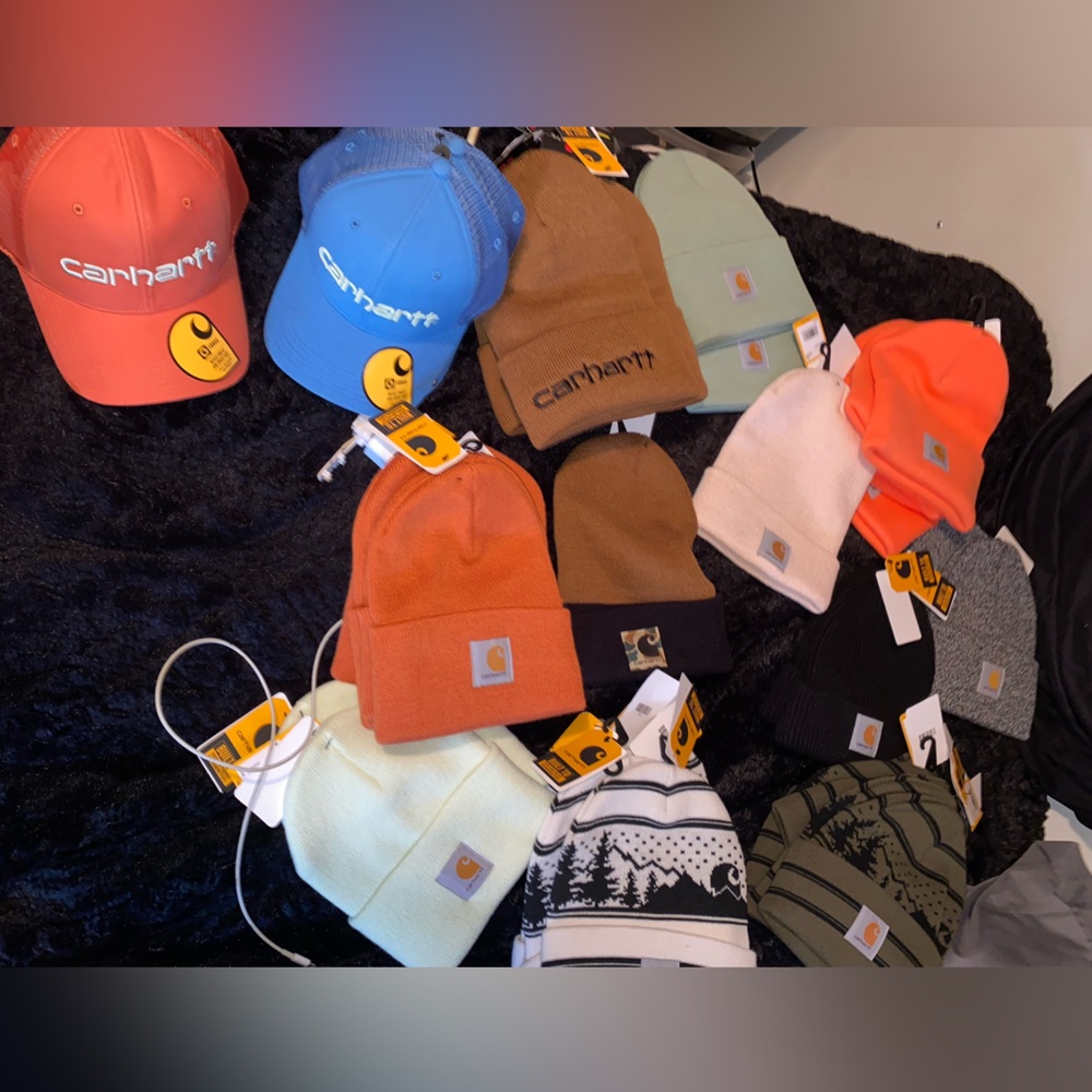 CAR HARTT HATS ONE SIZE ALL COLORS AVAILABLE *** deals available !!
